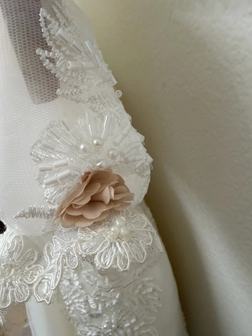 Ropon Beaded Babtism Dress with Floral Sash, Bonnet, Headband, and  Storage bag